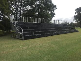 Alquiler de tribunas 4,4m x 15,4m x 3m de altura Alquiler de tribunas